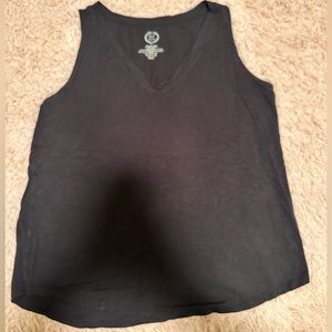 Maurice’s L Black V Neck Tank Top